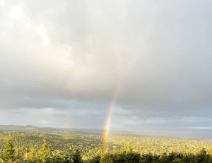write poems about rainbows
